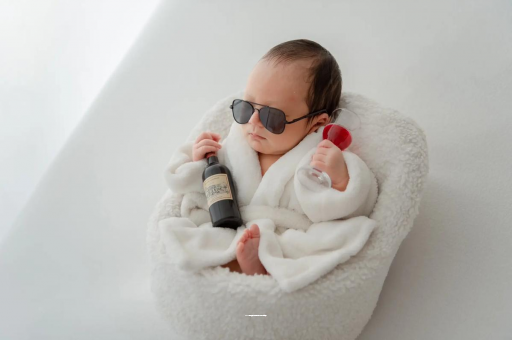 白银宝宝三个月翻身